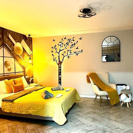 Stay Inn Central Brasov Ap 4 Bagian luar foto