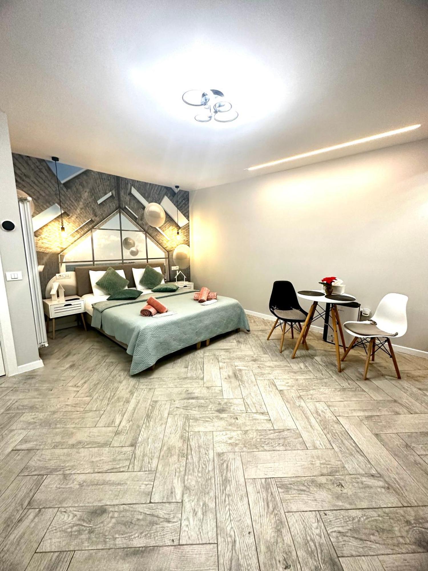 Stay Inn Central Brasov Ap 4 Bagian luar foto