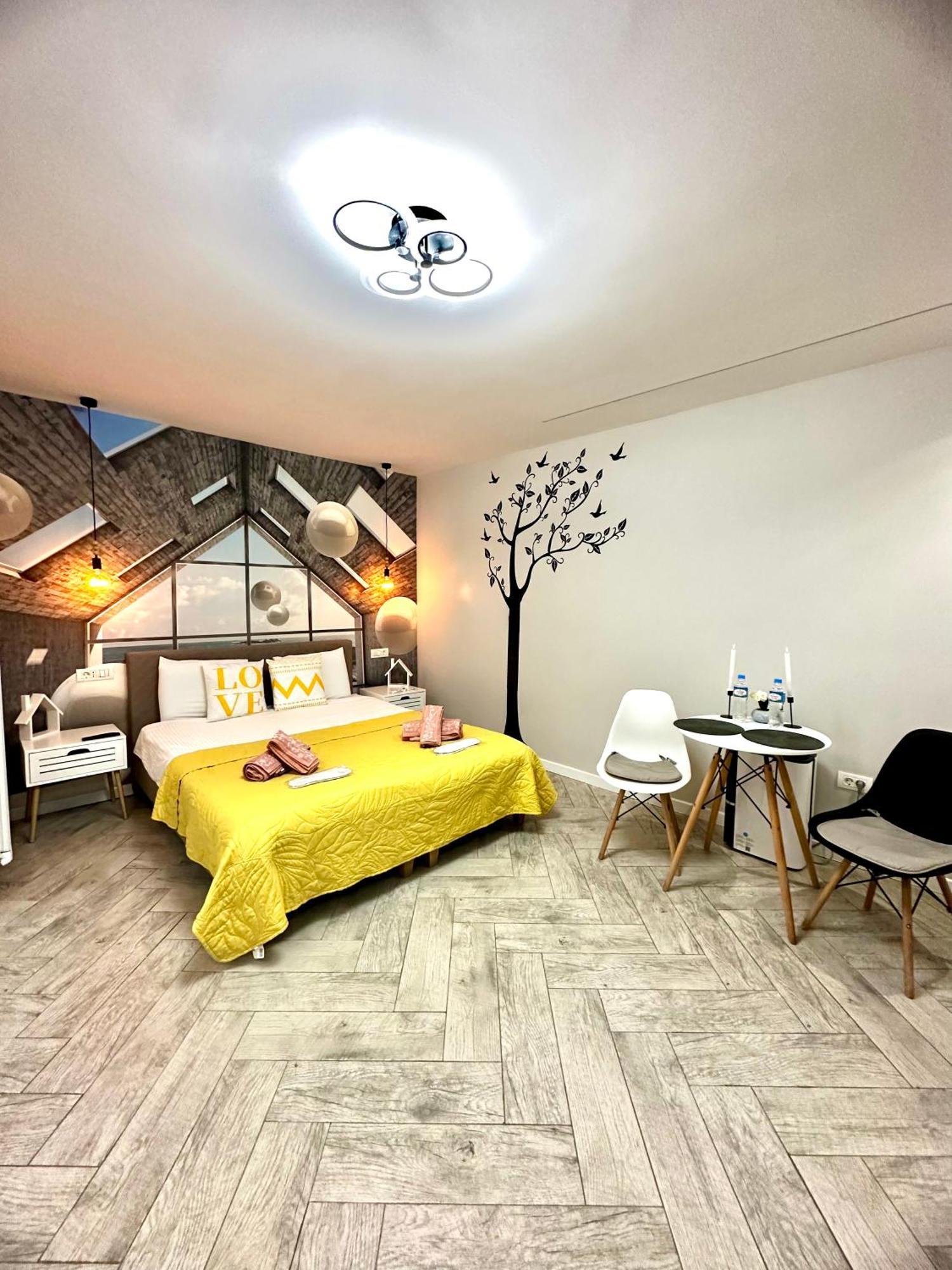 Stay Inn Central Brasov Ap 4 Bagian luar foto